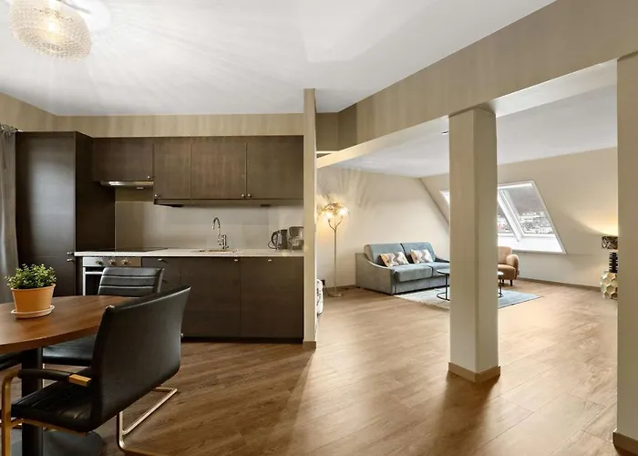 Ole Bull, Western Signature Collection Apart Otel