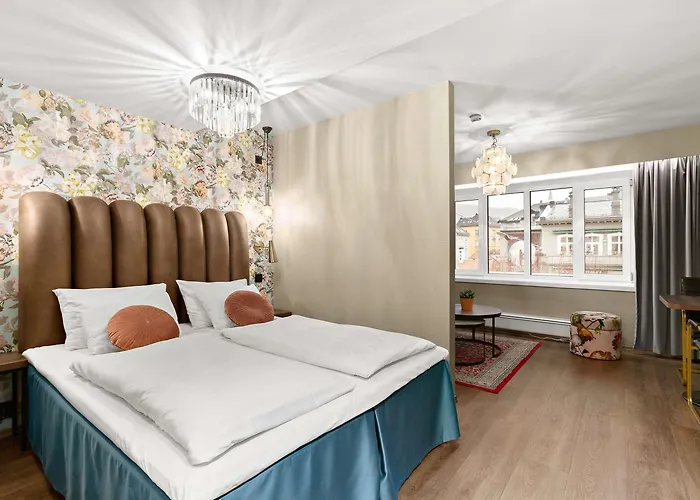 Ole Bull, Western Signature Collection Apart Otel 4*