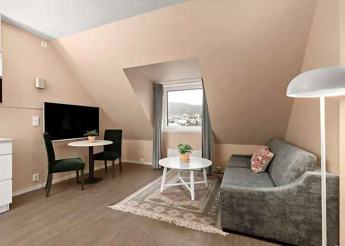 Ole Bull, Western Signature Collection Apart Otel 4*